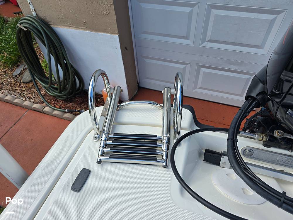 Slide: The Image of Mako Pro Skiff 17 CC 2021 - 32