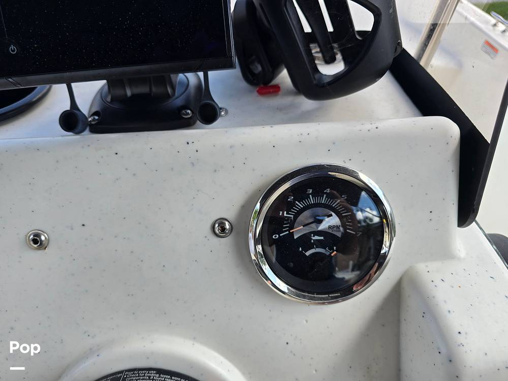 Slide: The Image of Mako Pro Skiff 17 CC 2021 - 37