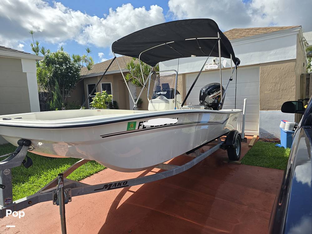 Slide: The Image of Mako Pro Skiff 17 CC 2021 - 4