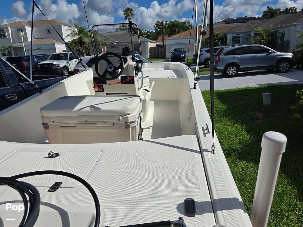 Slide: The Image of Mako Pro Skiff 17 CC 2021 - 8