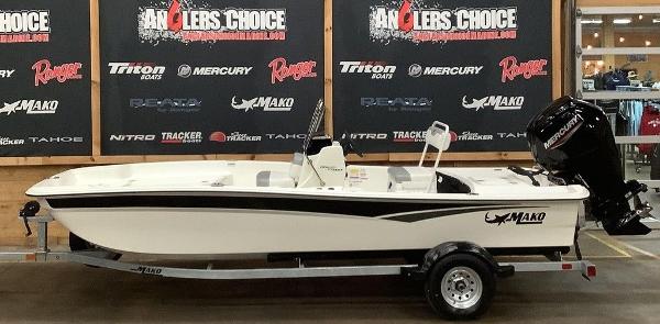Slide: The Image of 2023 Mako Pro Skiff 17 CC boat on display at Anglers Choice showroom. - 1
