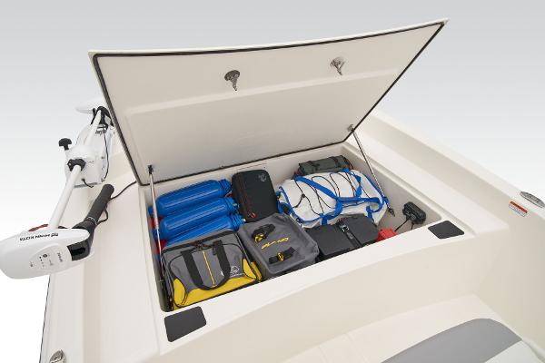 Slide: The Image of Mako Pro Skiff 17 CC 2024 - 26