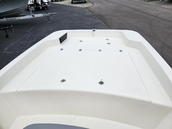 Slide: The Image of 2024 Mako Pro Skiff 17 CC bow deck, spacious and clean design. - 8