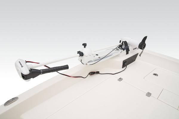 Slide: The Image of Mako Pro Skiff 17 CC 2025 - 15
