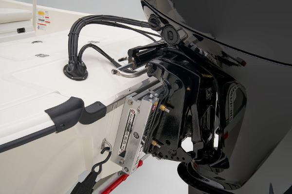 Slide: The Image of Mako Pro Skiff 17 CC 2025 - 35