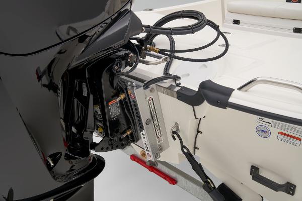 Slide: The Image of Mako Pro Skiff 17 CC 2025 - 36