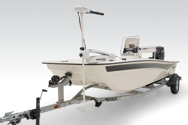 Slide: The Image of Mako Pro Skiff 17 CC 2025 - 7