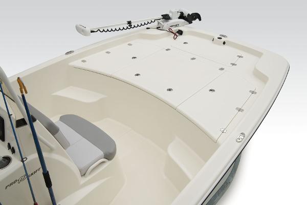 Slide: The Image of Mako Pro Skiff 19 CC 2024 - 17