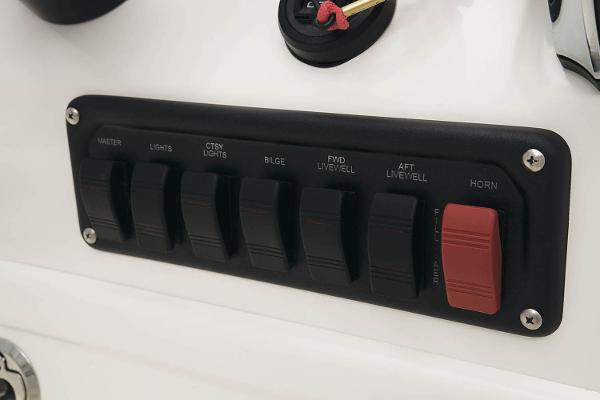 Slide: The Image of Mako Pro Skiff 19 CC 2024 - 29