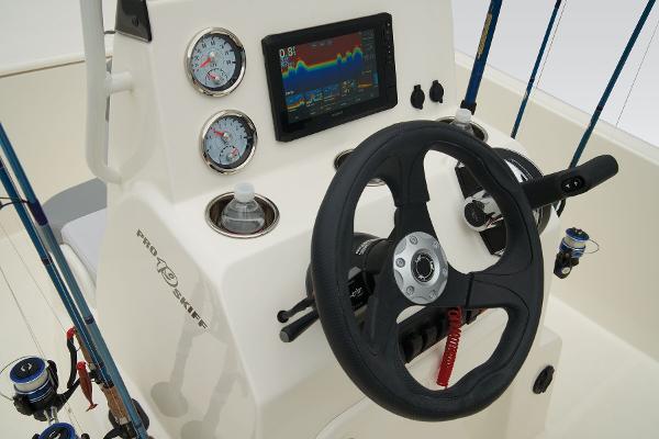 Slide: The Image of Mako Pro Skiff 19 CC 2024 - 38