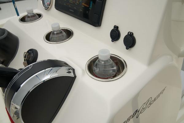 Slide: The Image of Mako Pro Skiff 19 CC 2024 - 45