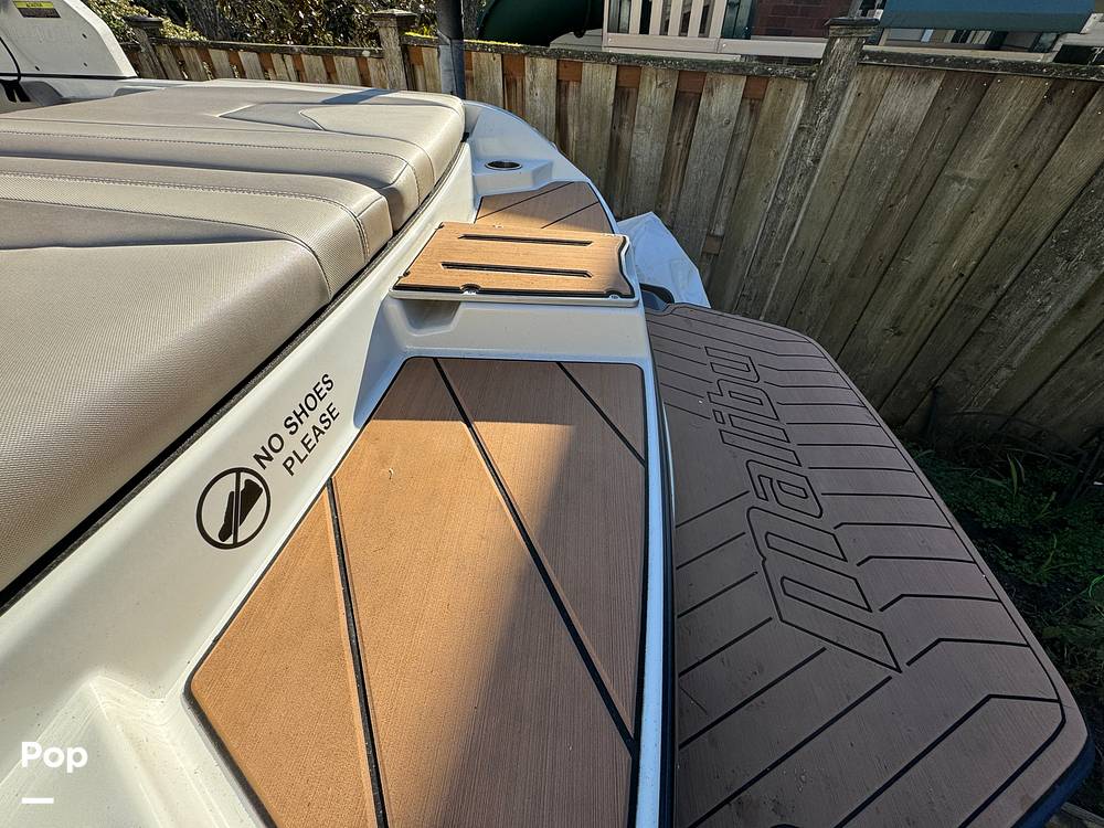 Slide: The Image of Malibu 21VLX 2017 - 14644687