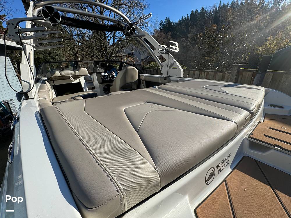 Slide: The Image of Malibu 21VLX 2017 - 14644688