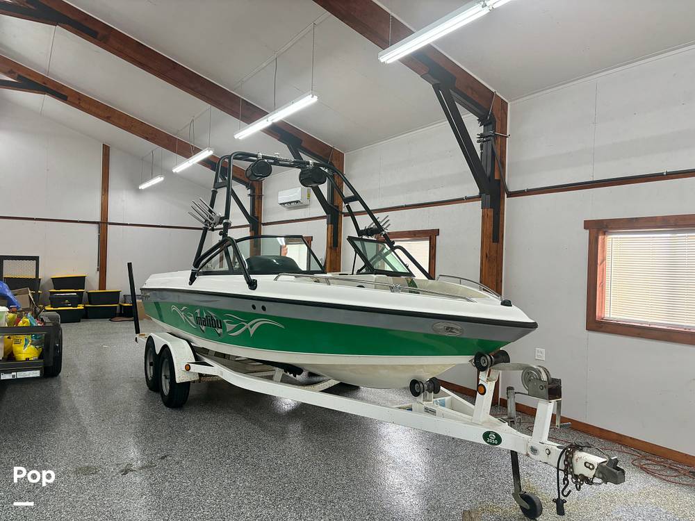 Slide: The Image of Malibu 21 WAKESETTER 2003 - 14506964