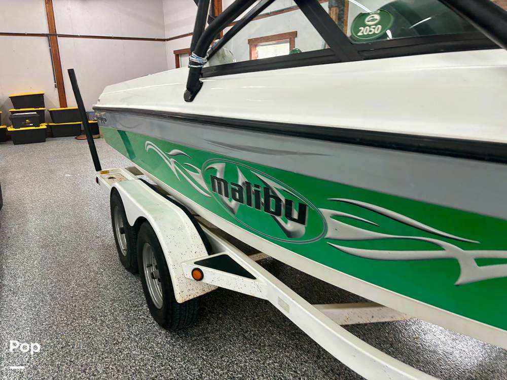 Slide: The Image of Malibu 21 WAKESETTER 2003 - 14506974