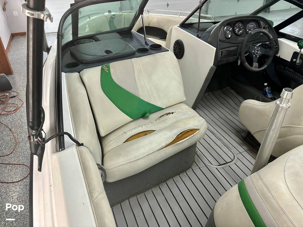 Slide: The Image of Malibu 21 WAKESETTER 2003 - 14506990