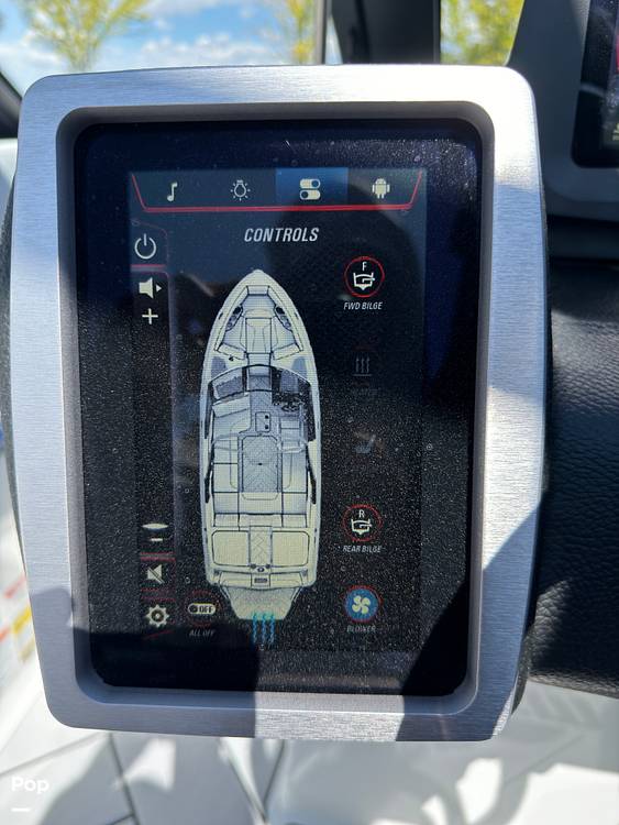 Slide: The Image of Malibu 22 LSV 2023 - 14439590