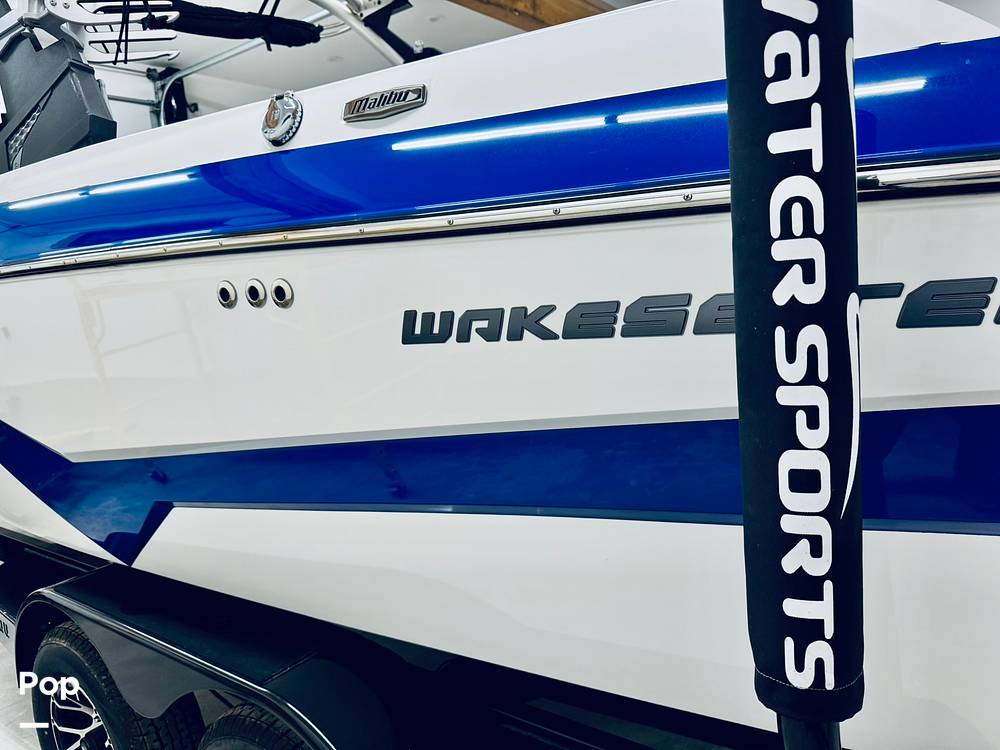 Slide: The Image of Malibu 22 LSV 2023 - 15300373