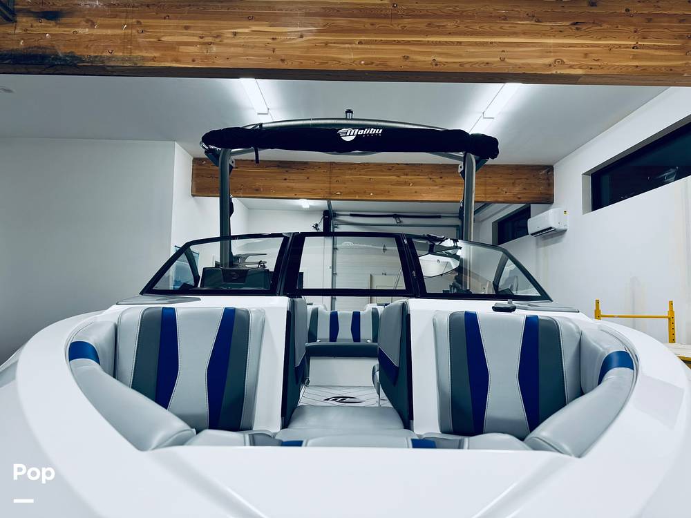 Slide: The Image of Malibu 22 LSV 2023 - 15300387
