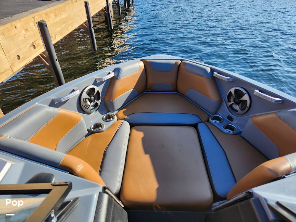Slide: The Image of Malibu 22 LSV Wakesetter 2020 - 11607884