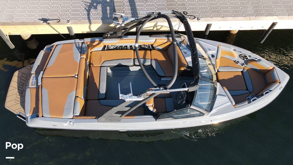 Slide: The Image of Malibu 22 LSV Wakesetter 2020 - 11607798