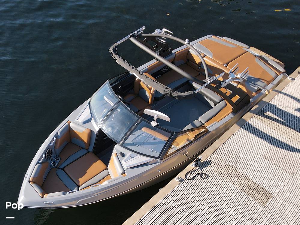 Slide: The Image of Malibu 22 LSV Wakesetter 2020 - 11607801