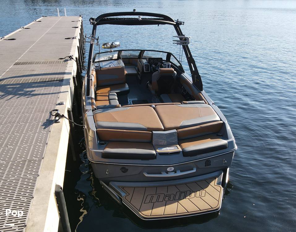 Slide: The Image of Malibu 22 LSV Wakesetter 2020 - 11607815