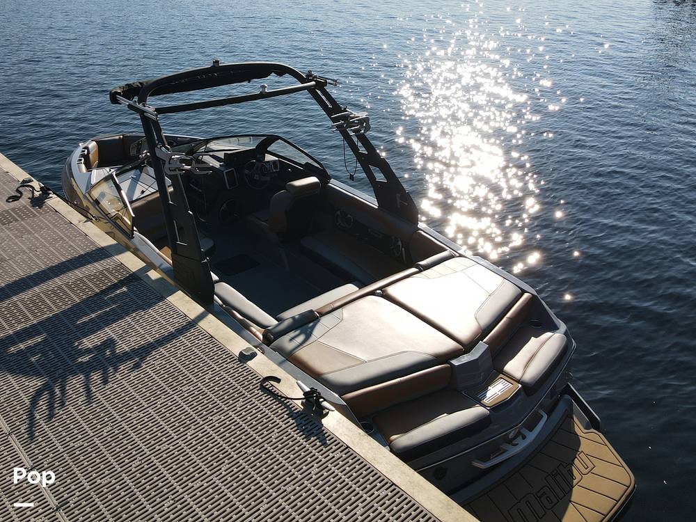 Slide: The Image of Malibu 22 LSV Wakesetter 2020 - 11607817