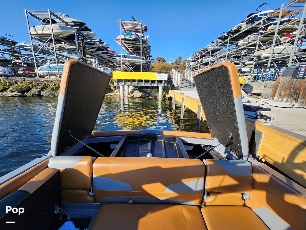 Slide: The Image of Malibu 22 LSV Wakesetter 2020 - 11607853