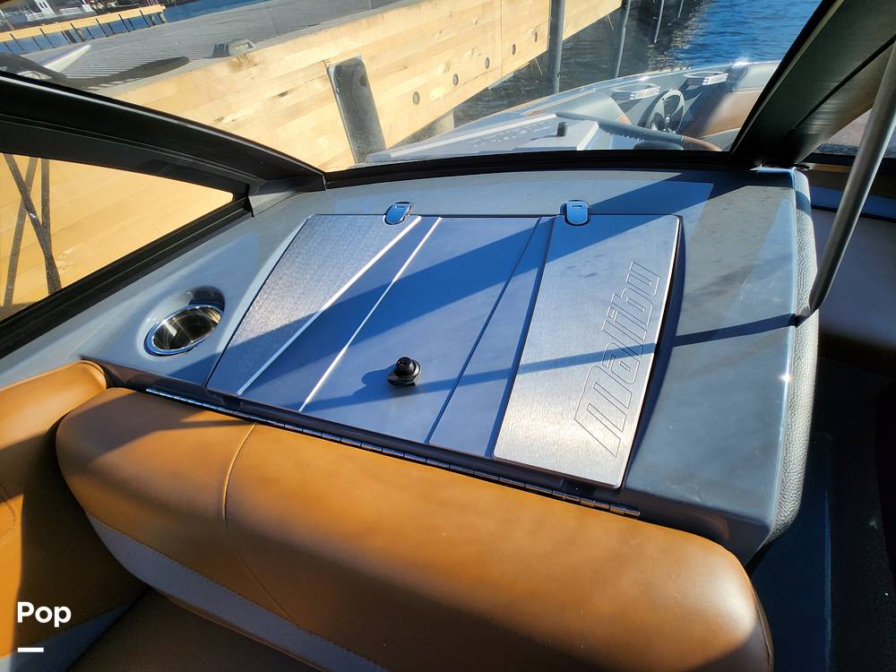 Slide: The Image of Malibu 22 LSV Wakesetter 2020 - 11607855