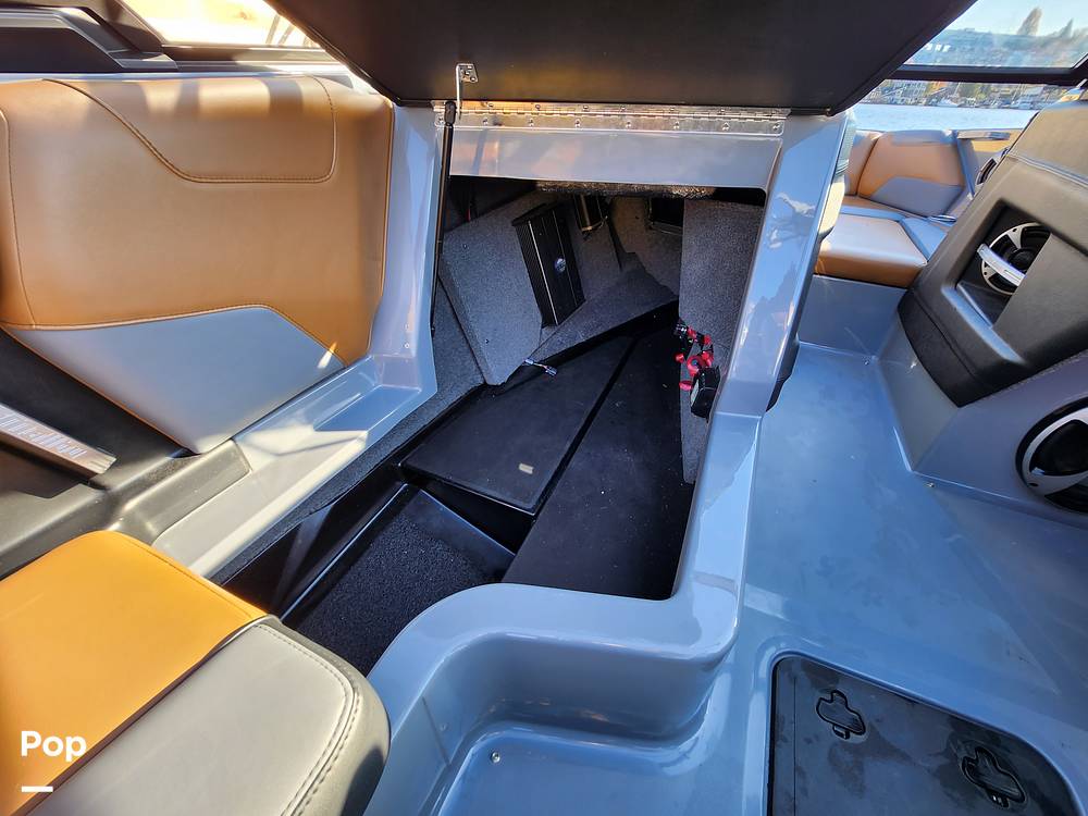 Slide: The Image of Malibu 22 LSV Wakesetter 2020 - 11607859