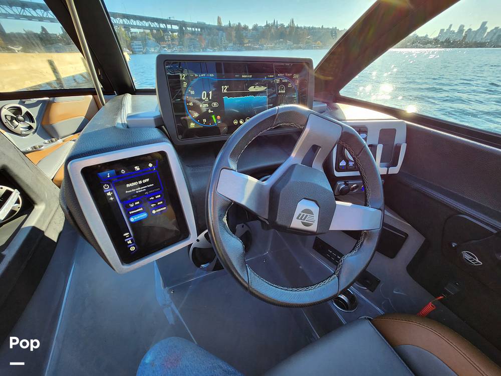 Slide: The Image of Malibu 22 LSV Wakesetter 2020 - 11607877