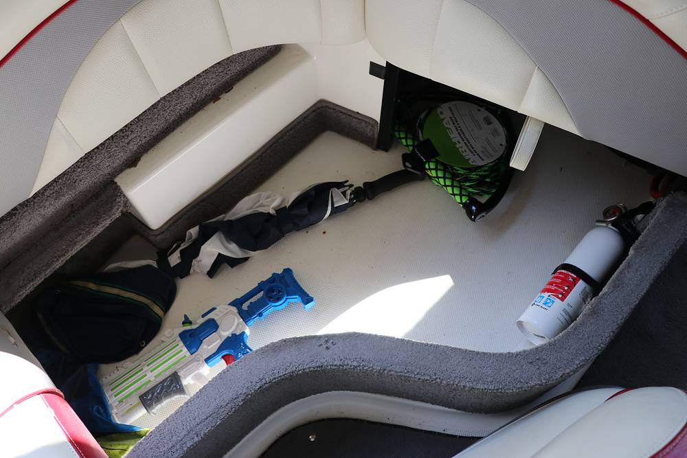 Slide: The Image of Malibu 23LSV 2012 - 15556091
