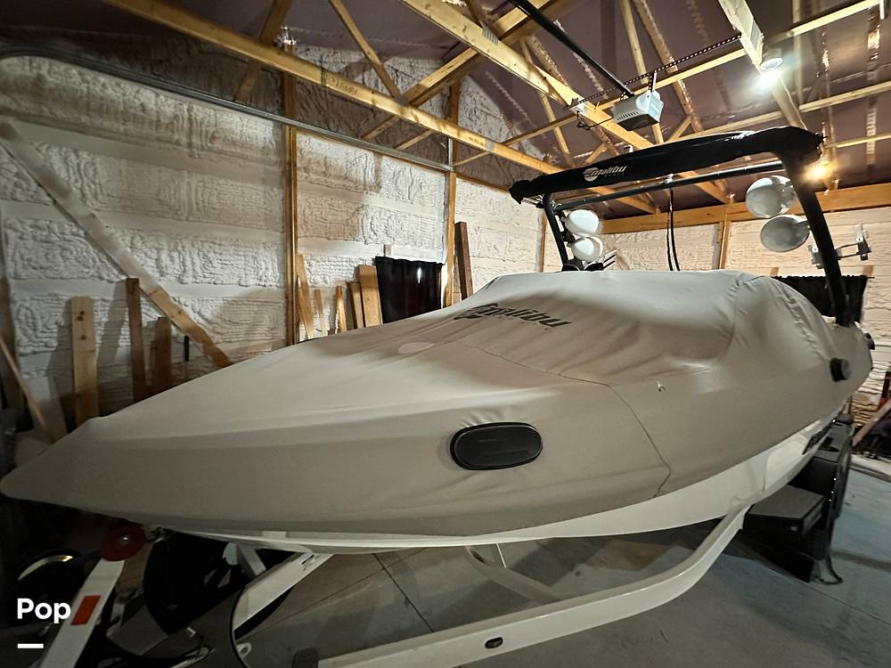 Slide: The Image of Malibu 23 LSV 2016 - 15007738