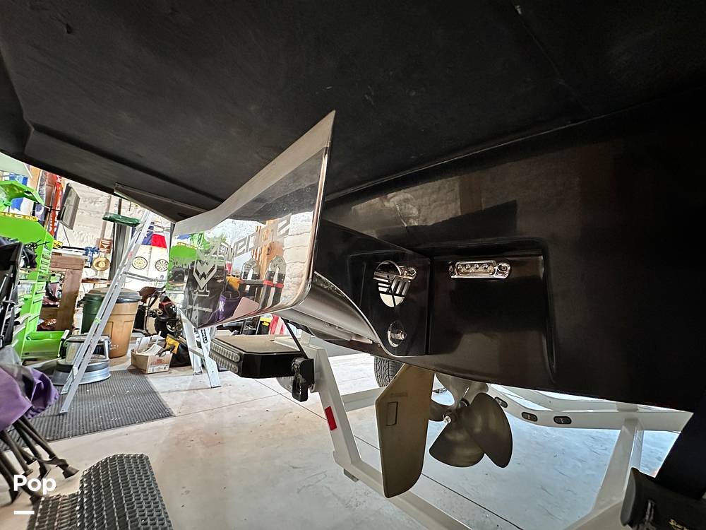 Slide: The Image of Malibu 23 LSV 2016 - 15007750