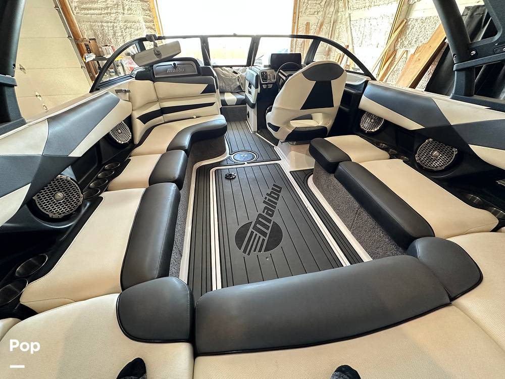 Slide: The Image of Malibu 23 LSV 2016 - 15007768