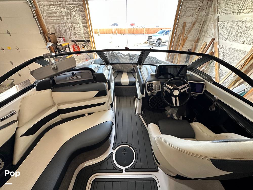Slide: The Image of Malibu 23 LSV 2016 - 15007769