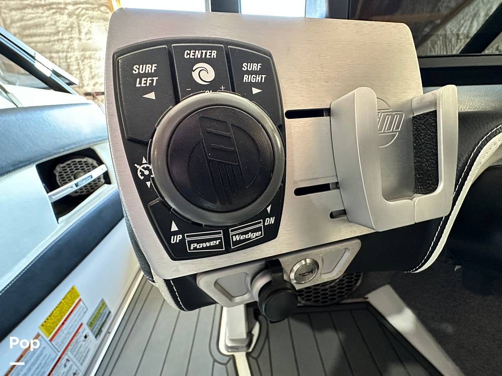 Slide: The Image of Malibu 23 LSV 2016 - 15007790