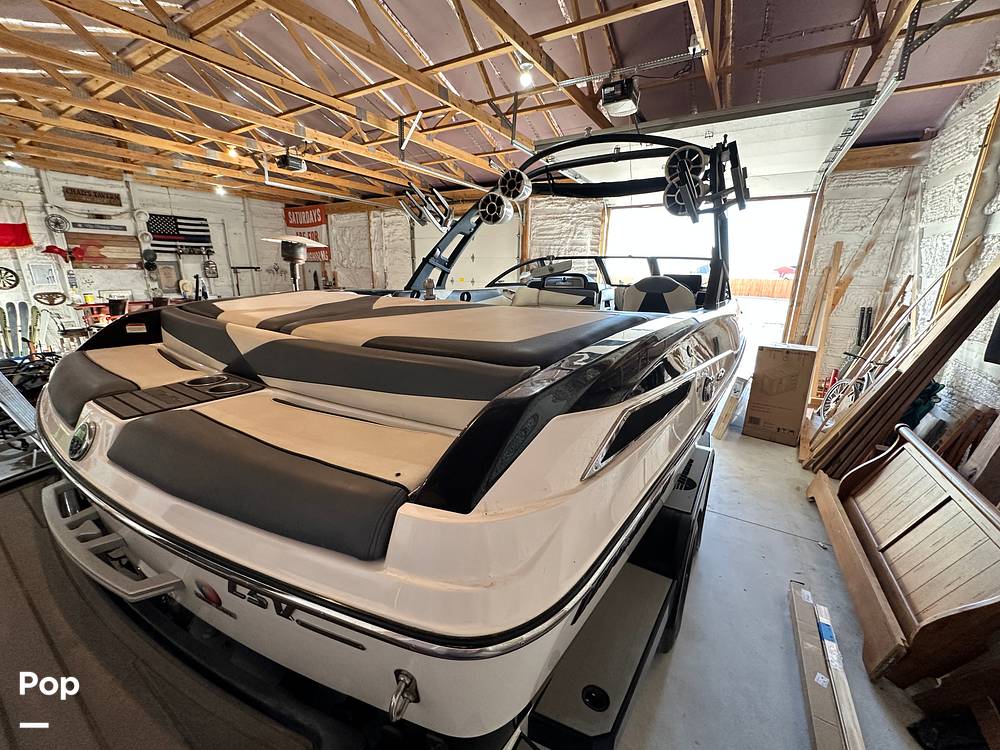 Slide: The Image of Malibu 23 LSV 2016 - 15007746