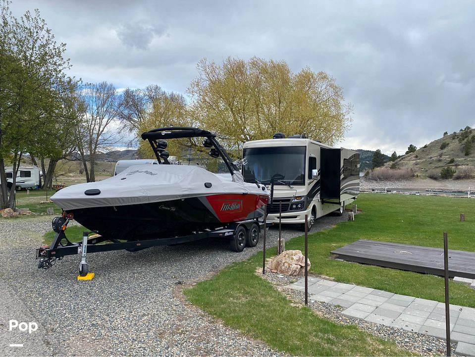 Slide: The Image of Malibu 23 LSV 2018 - 10