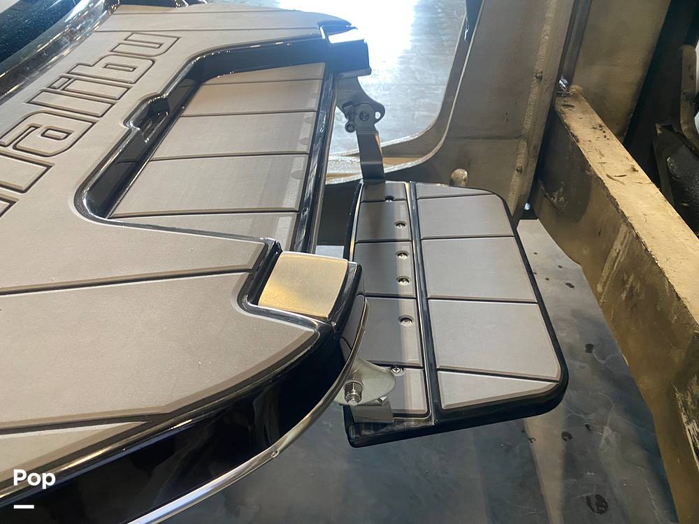 Slide: The Image of NEW STEP ON SWIM DECK - 14504293