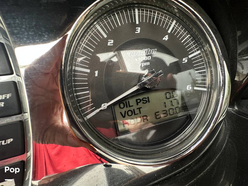 Slide: The Image of Malibu 247 LSV 2011 - 15313633