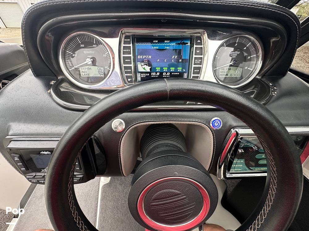 Slide: The Image of Malibu 247 LSV 2011 - 15313636