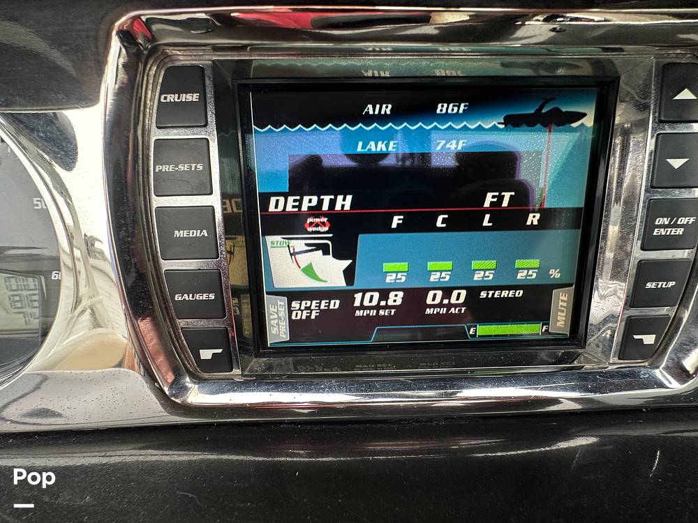 Slide: The Image of Malibu 247 LSV 2011 - 15313637