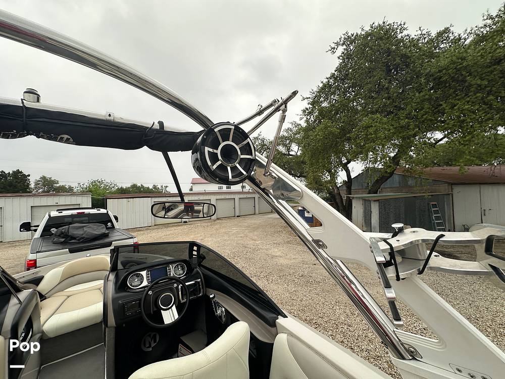 Slide: The Image of Malibu 247 LSV 2011 - 15313651