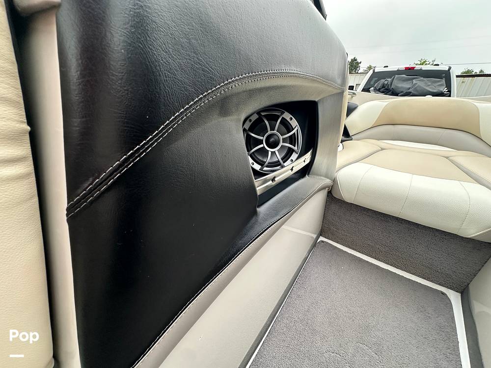 Slide: The Image of Malibu 247 LSV 2011 - 15313653