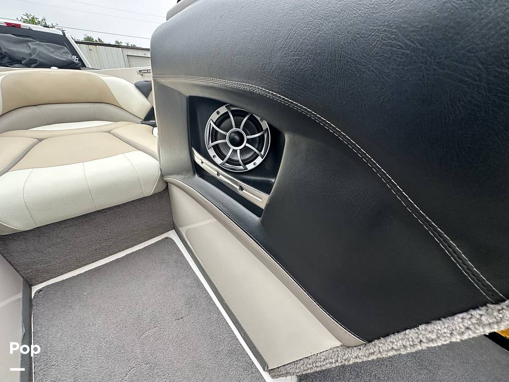 Slide: The Image of Malibu 247 LSV 2011 - 15313654