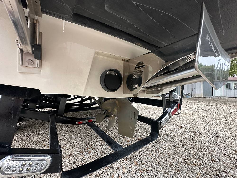 Slide: The Image of Malibu 247 LSV 2011 - 15313678