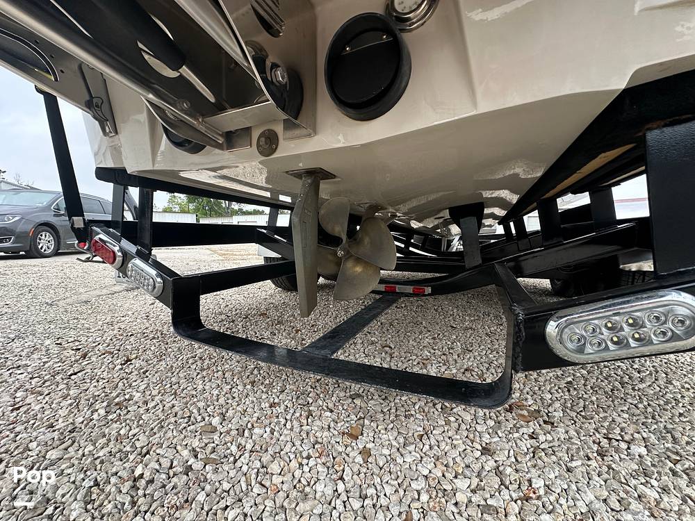 Slide: The Image of Malibu 247 LSV 2011 - 15313681