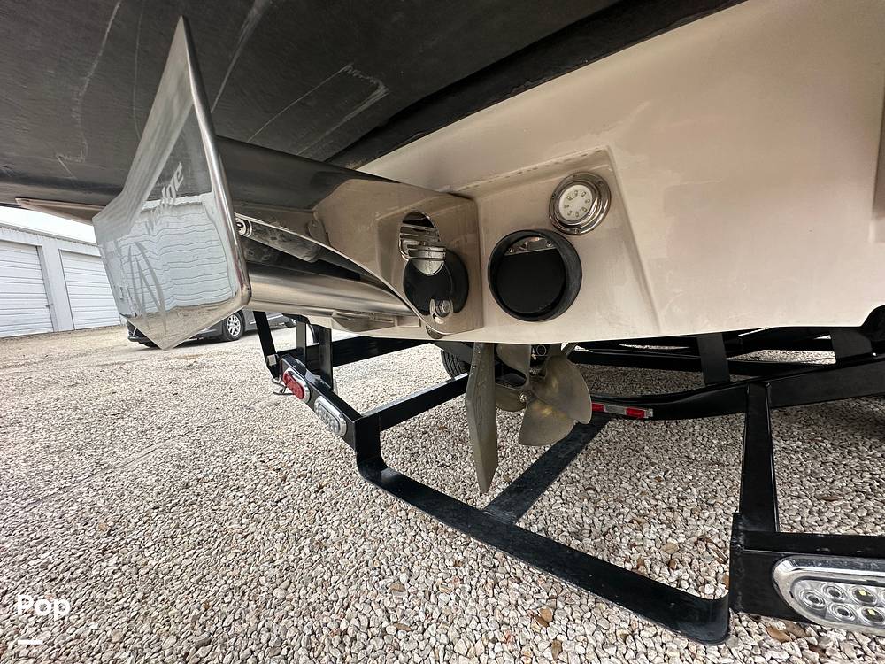 Slide: The Image of Malibu 247 LSV 2011 - 15313682